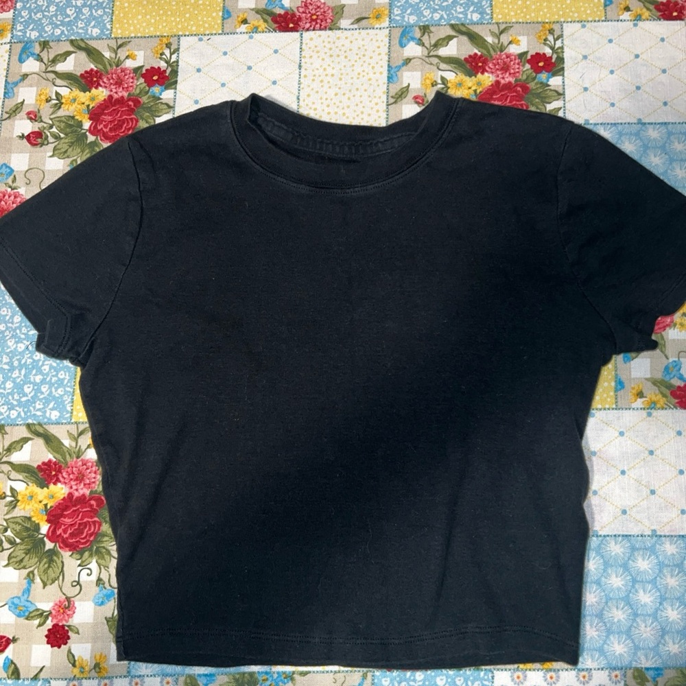 Hollister Crop Baby Tee Women's Small Black Short Sleeve Fitted Cotton T-Shirt